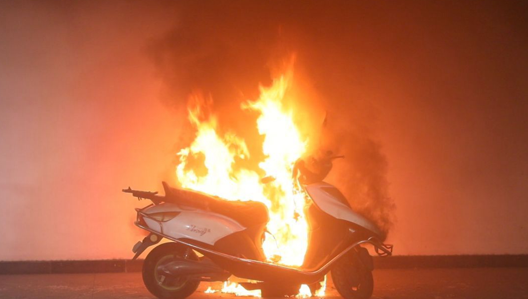 电动车着火一般是什么原因引起的?电动车怎么防止爆炸?