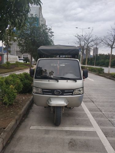 金马三轮车4缸机汽车多少钱一辆