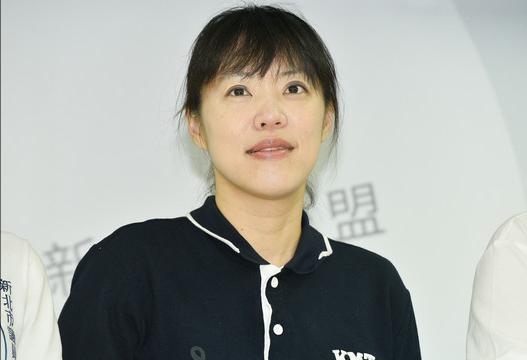 唐慧琳曾为录影从医院偷溜,议员:若说爱台湾,谁能比得上她?