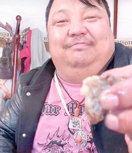 内蒙古吃播界的风波:毛子哥与恩克的不同命运