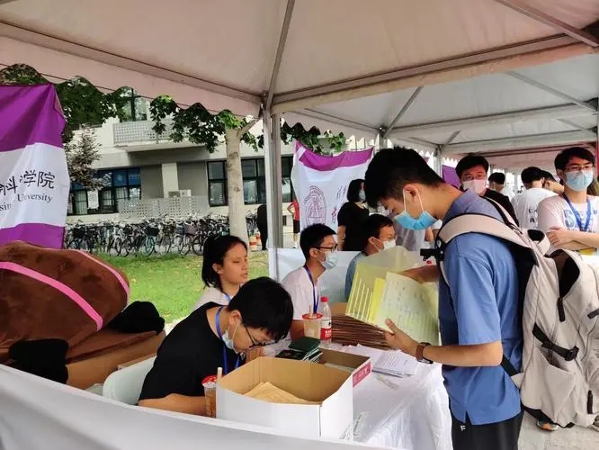 高考709分的状元谢畅,父母都是普通人,靠这些高效的学习方法!