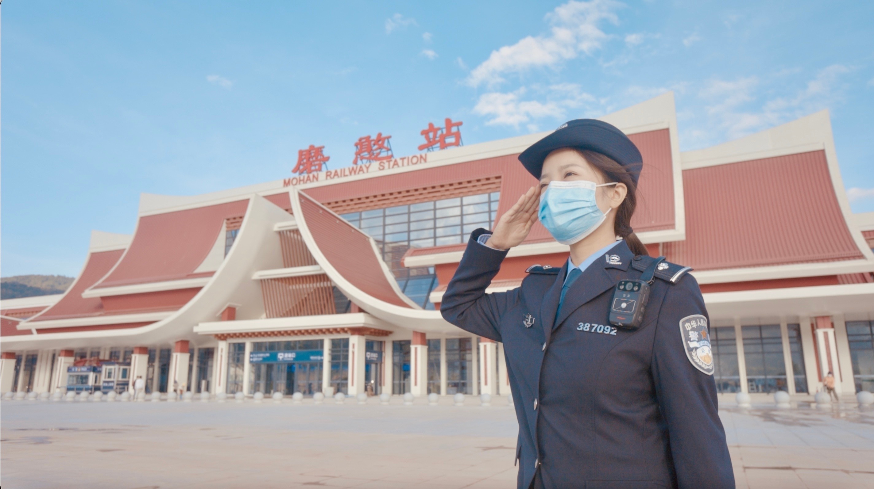 巾帼女警|绽放在国门口岸的绚丽之花