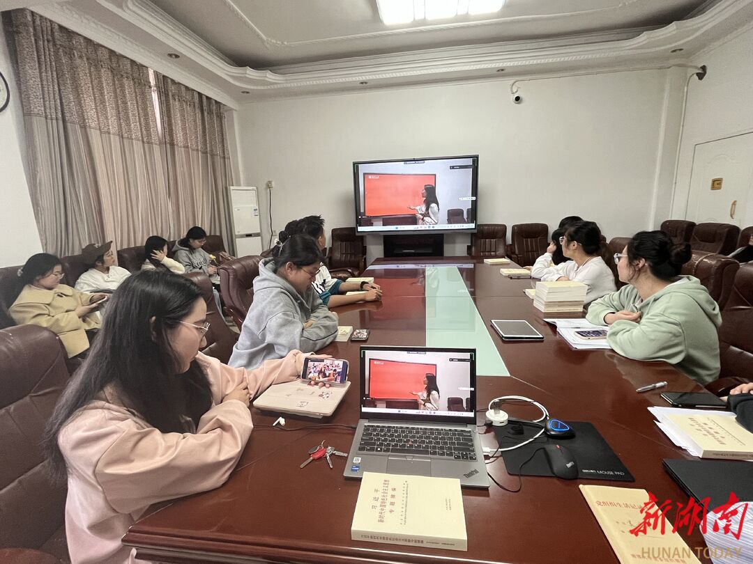 湘潭大学外国语学院携手石联小学结对共建双语微课堂