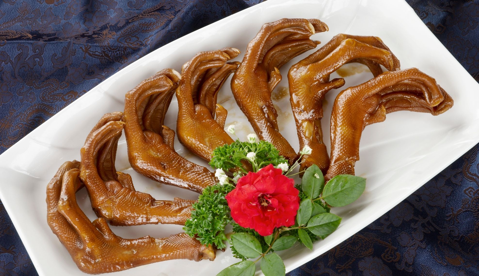 《红楼梦》美食之(二):糟鹅掌,酸笋鸡皮汤,豆腐皮包子