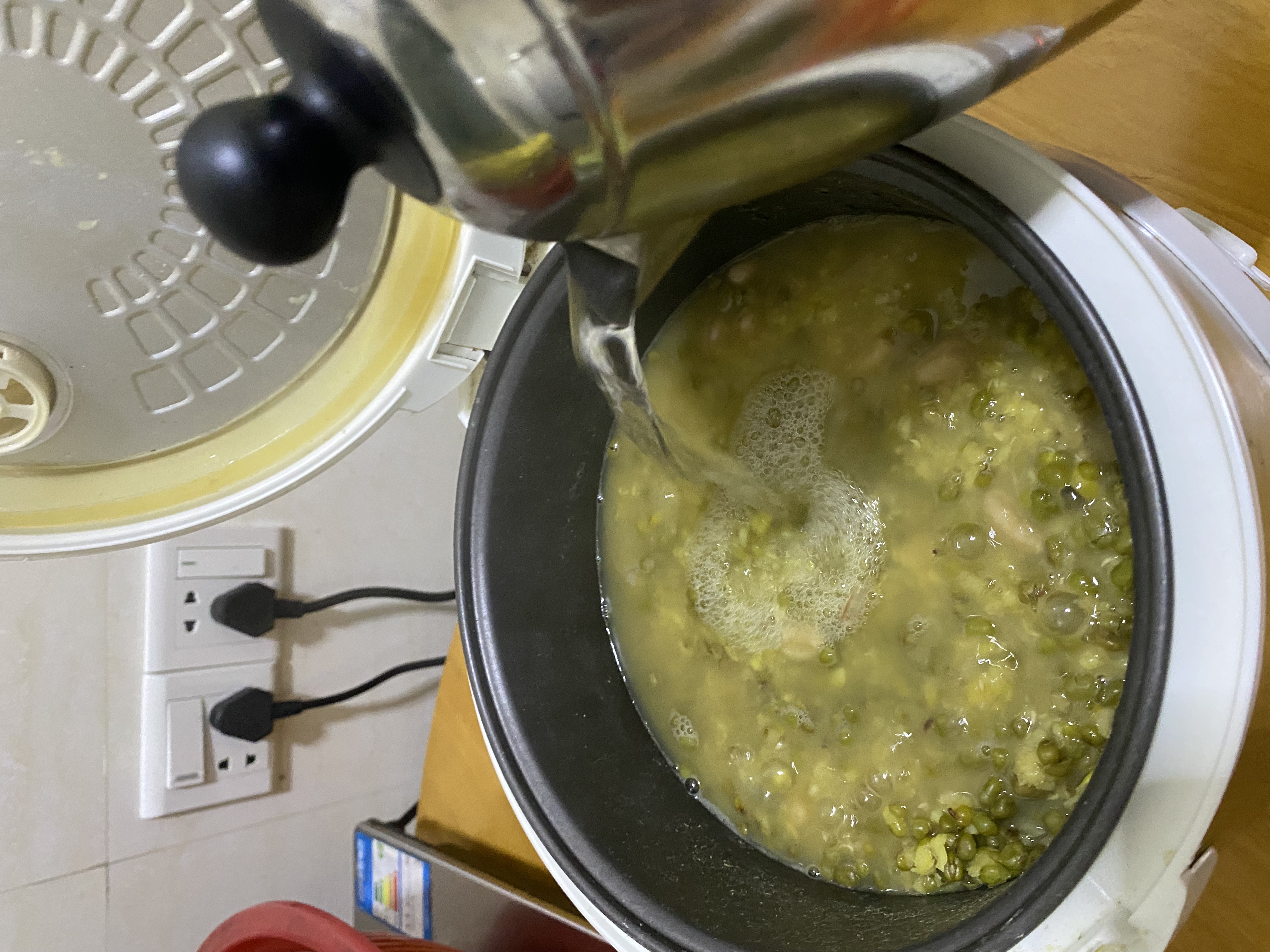 电饭煲煮绿豆粥图片