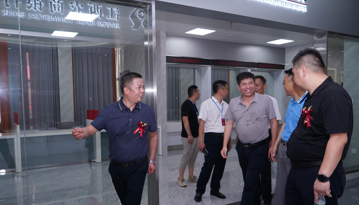 祝贺春阳家具集团开业盛典暨品牌发展峰会取得圆满成功