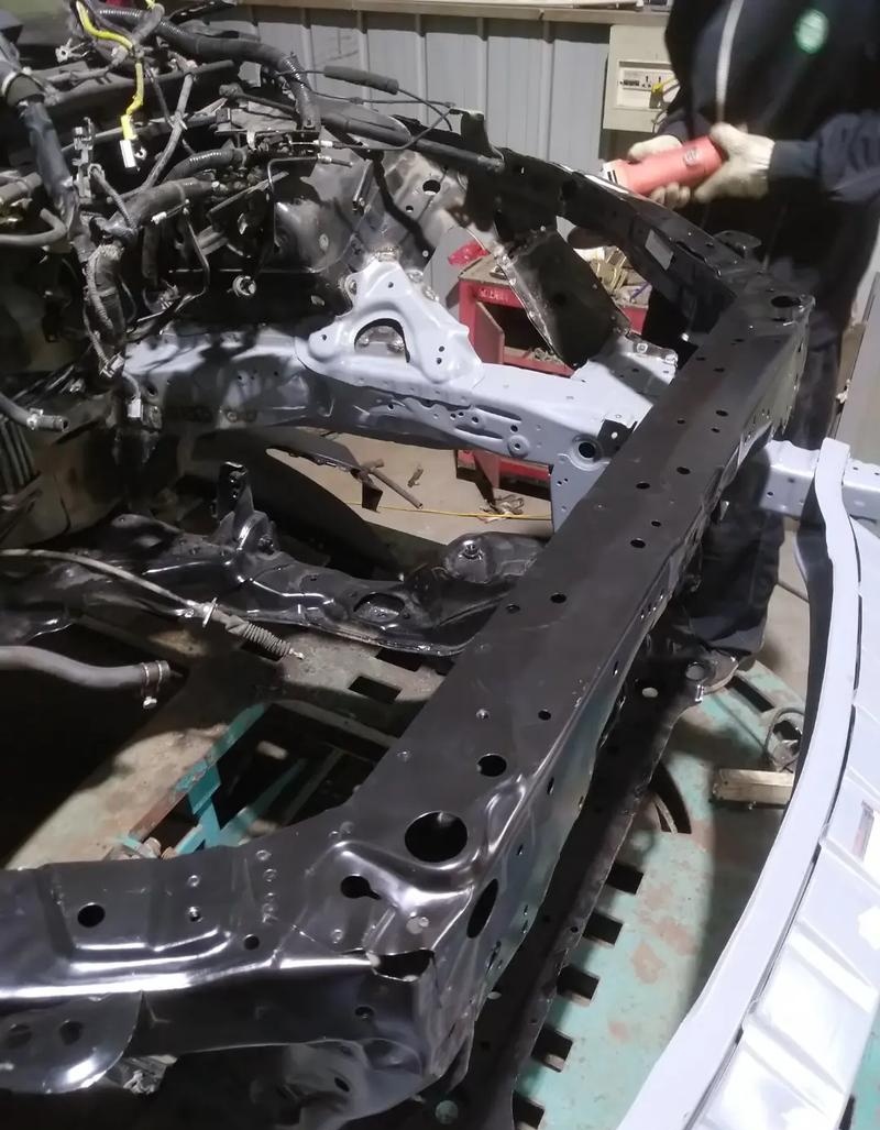 HOWO Chassis Beam Structure