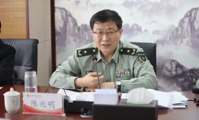 河南省军区司令员陈兆明,已任"戎装常委"