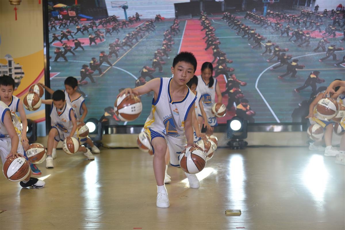 青春歌舞唱出新年新祝福!水果湖二小2022年新年音乐会上线