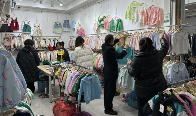 开门迎喜 荷花池大成市场开市啦