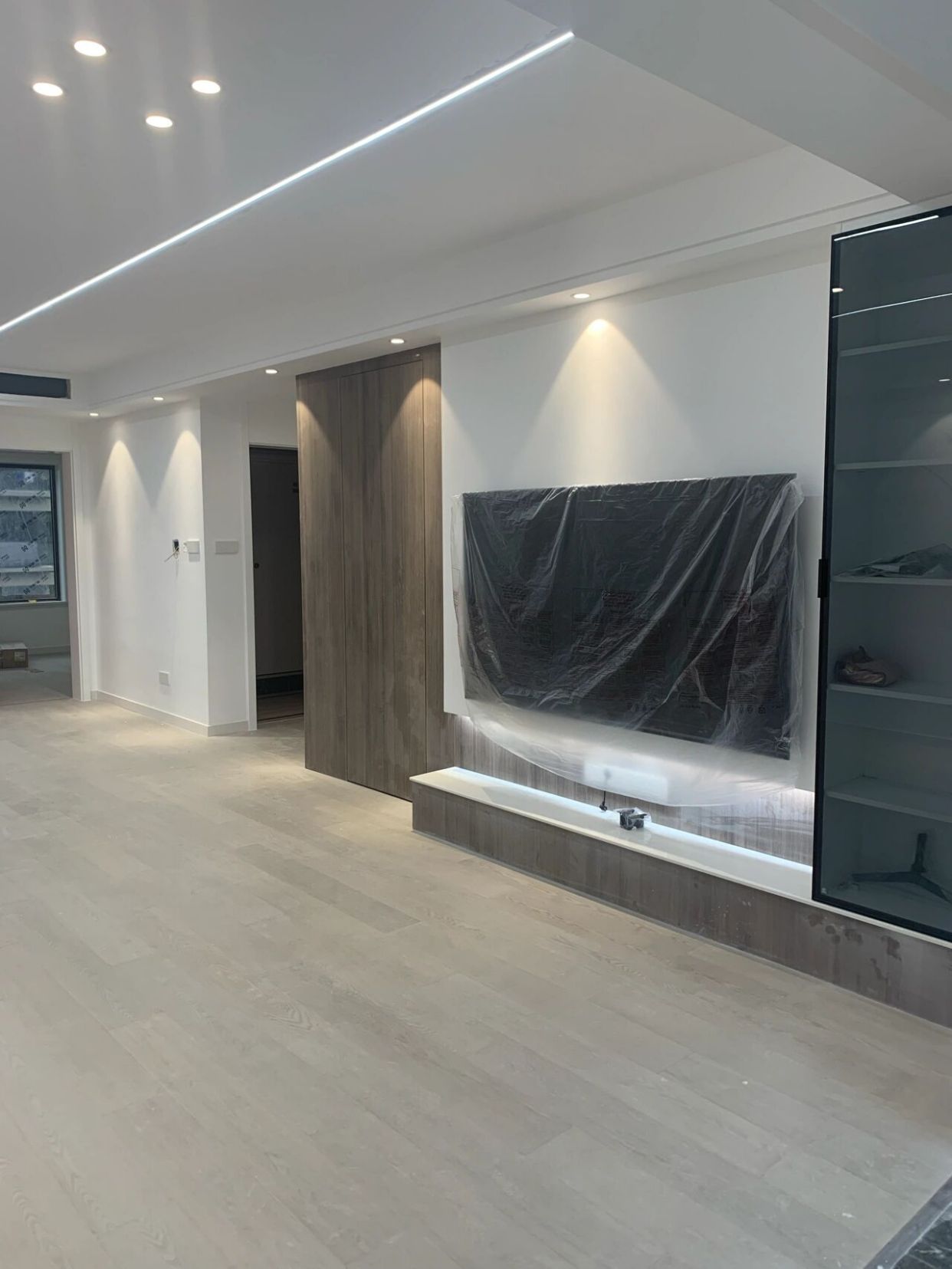 成都125平现代风设计现场实拍图硬装已完成软装即将开始