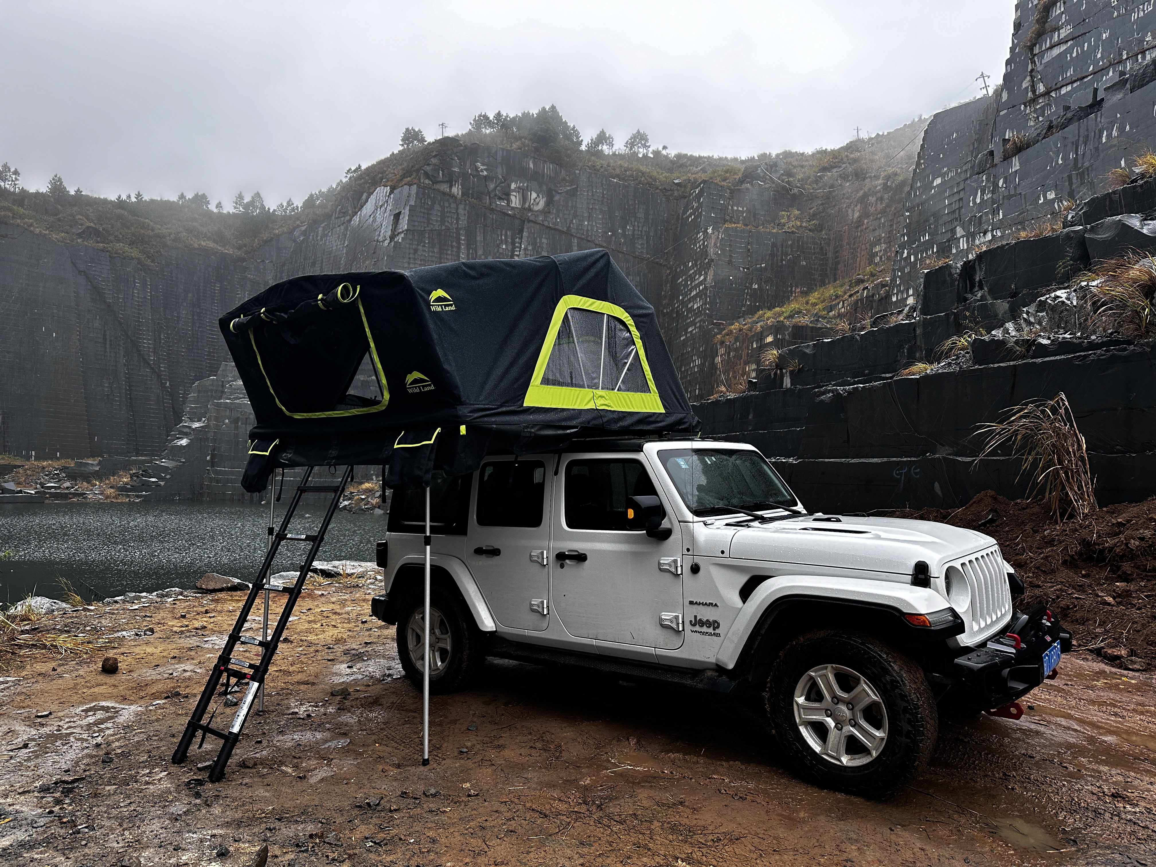 秋野地廣廈2.0車頂帳篷值得入手