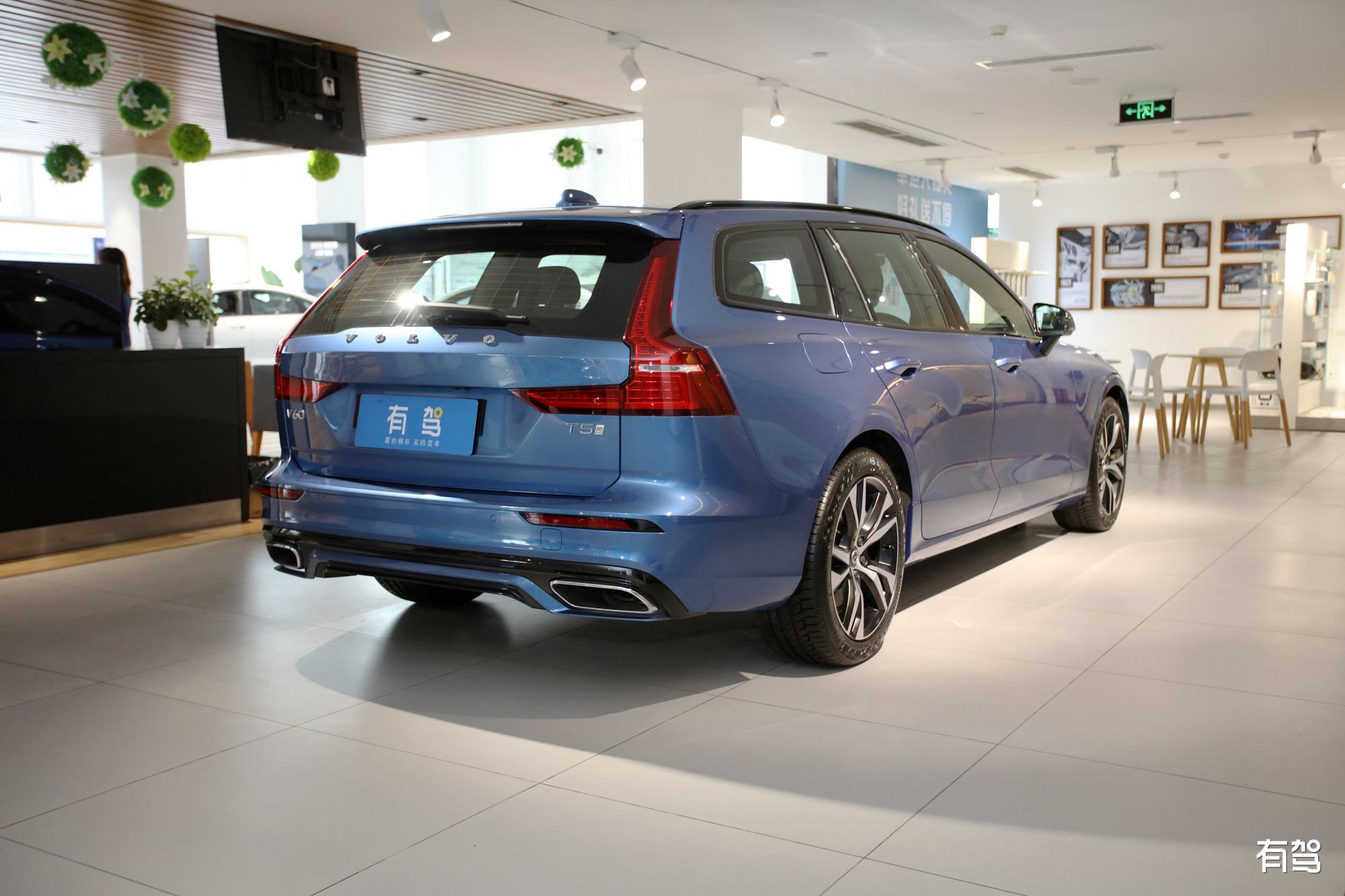 新车|2022款沃尔沃v系列上市,售30.43万起,全部搭载2.0t动力