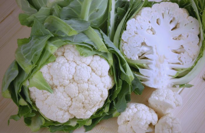 既然散花菜并非真正的有机蔬菜,那么它与紧花菜之间究竟存在哪些差异