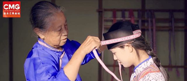 打工新鲜事儿丨织带绣花里"藏"字谜,你能看出来几个?