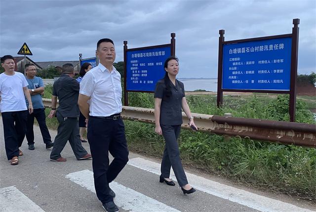 汨罗法院代理院长李芬到白塘镇调研乡村振兴工作