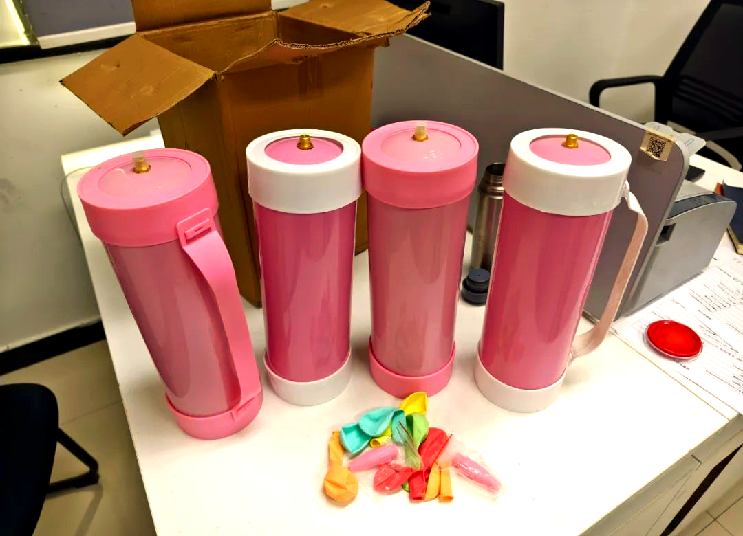 警方严打非法"笑气"经营行为