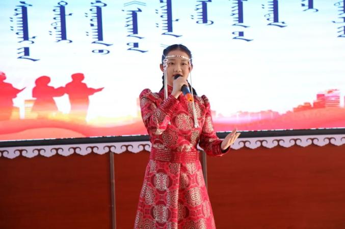 巴彦呼舒第四中学组织开展诗歌朗诵比赛暨智力竞赛