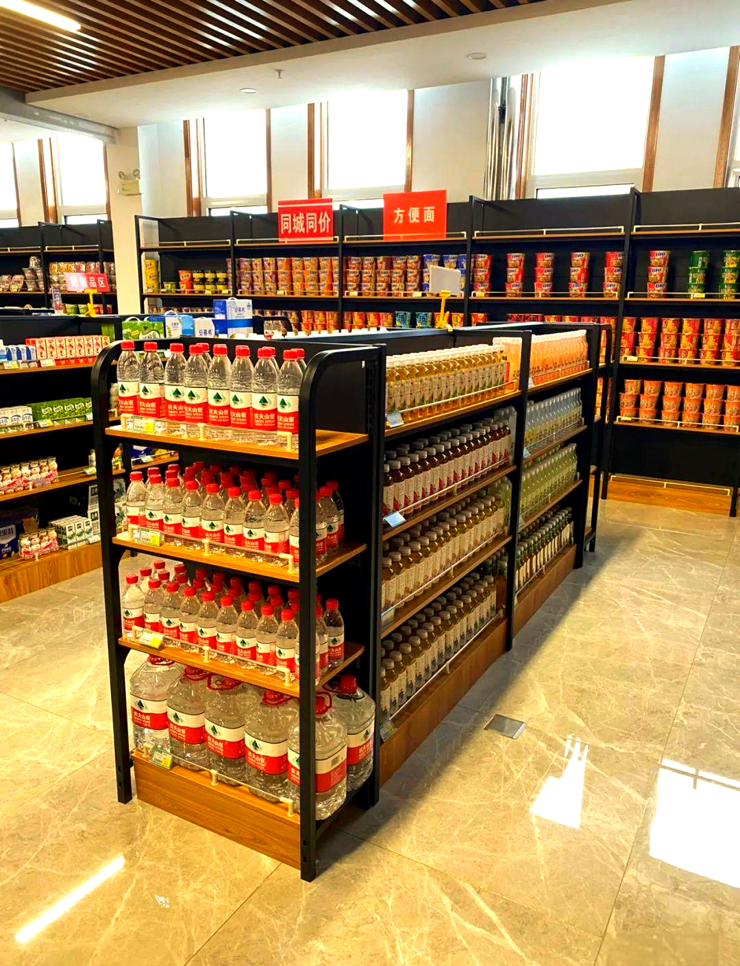 超市货架的多种类型及其应用区域划分