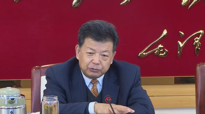 燕胜三参加市政协九届六次会议分组讨论时强调 展现委员风采 提高履职