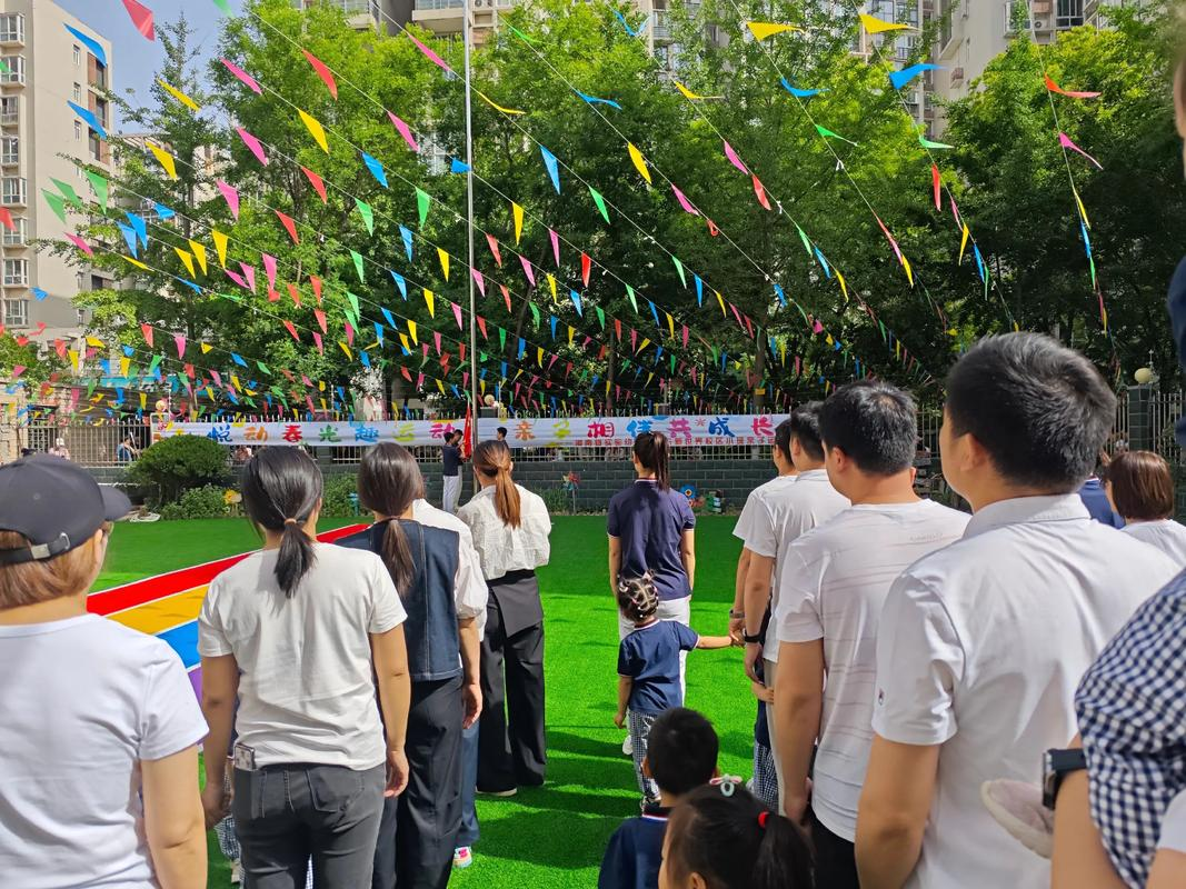 王店镇中心幼儿园新生家长会:科学育儿与家园沟通的探索