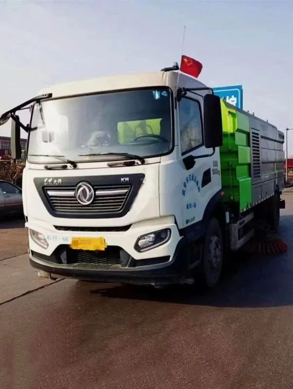 邯郸交通：春季绿化养护忙，提升环境保畅通