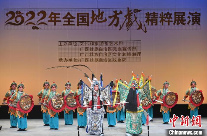 图为展演现场。 俞靖 摄