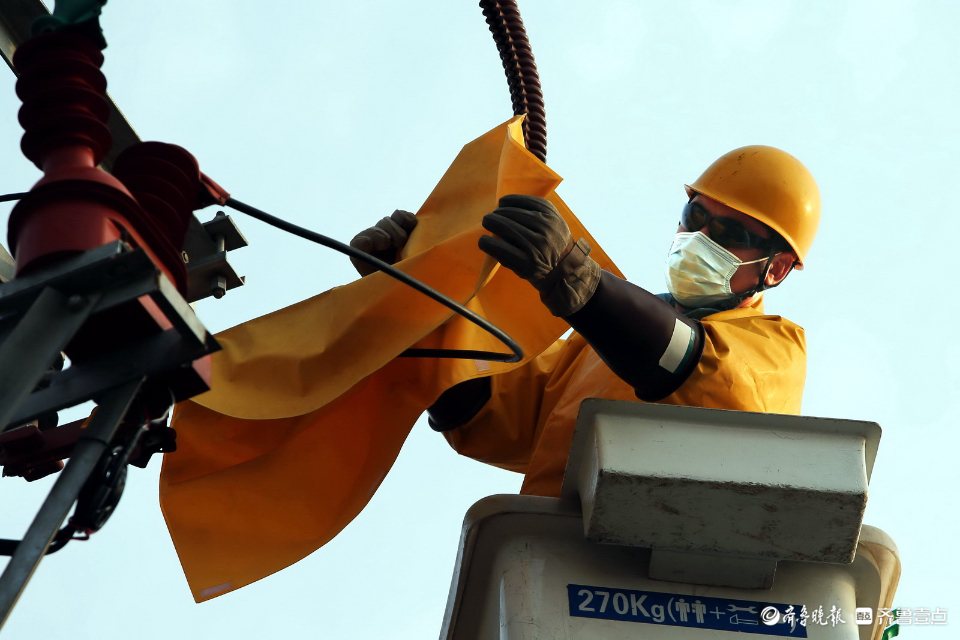 薛城区张范中学154台空调正常启动了