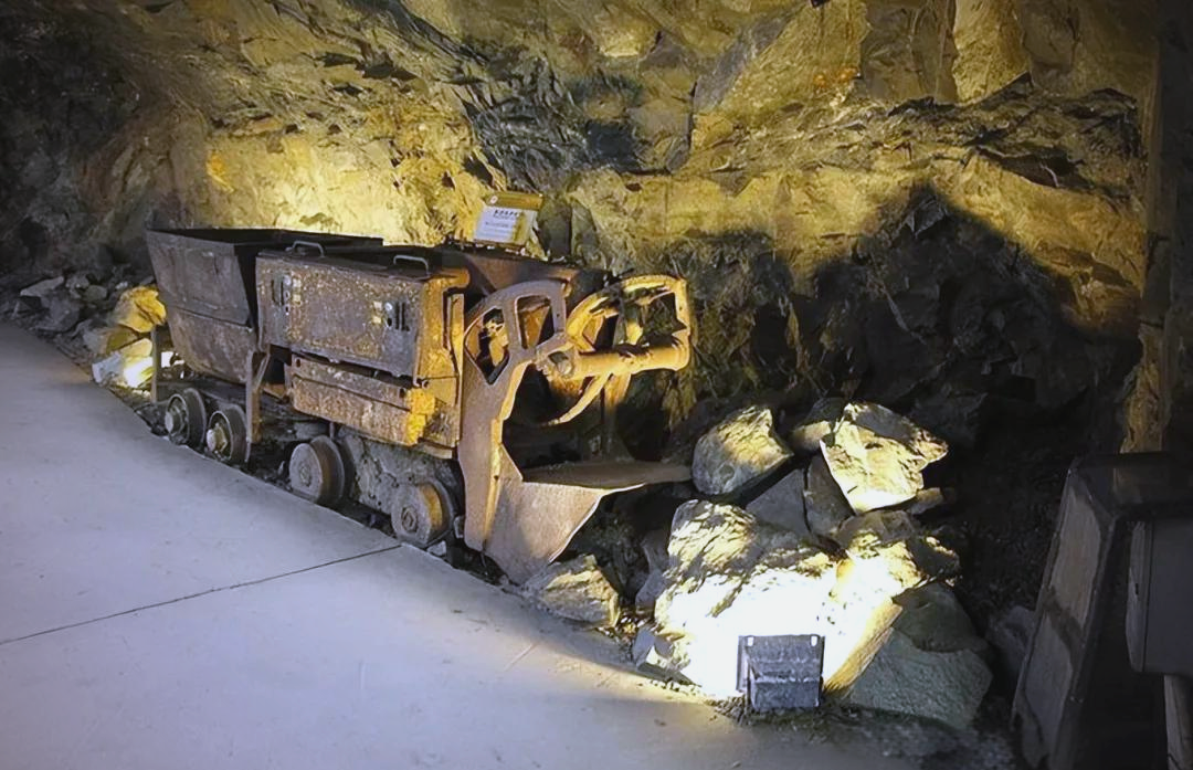 山东莱州发现巨大金矿,矿体延伸深远,厚度惊人