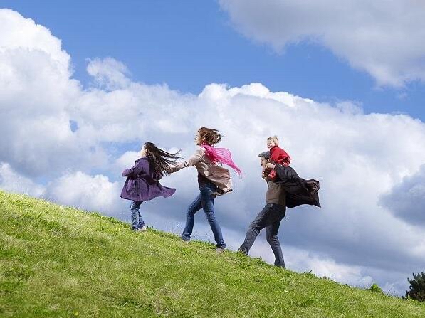 关于爱的滋养,聚焦《小痛爱》