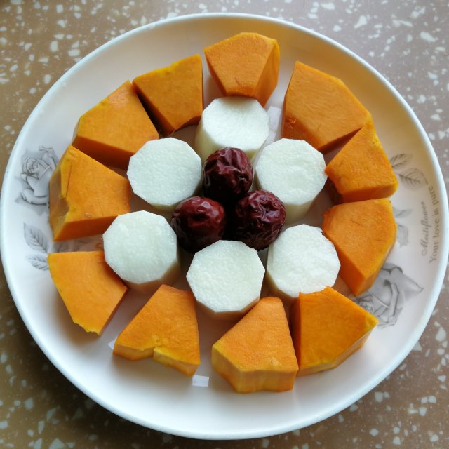 南瓜山药蒸红枣