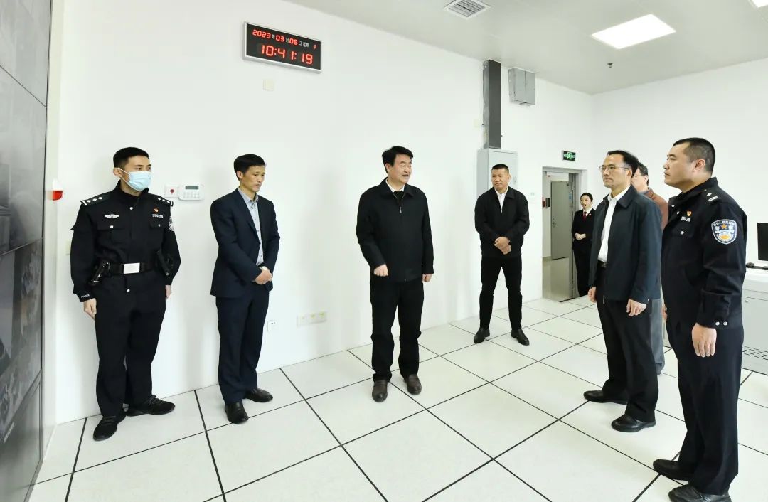 福建高院党组成员,副院长罗志沙到平潭法院调研指导工作