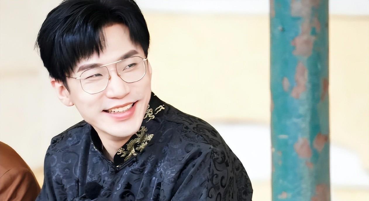 41岁王鸥待产入院,年迈妈妈陪护照顾,何九华老公神秘失踪