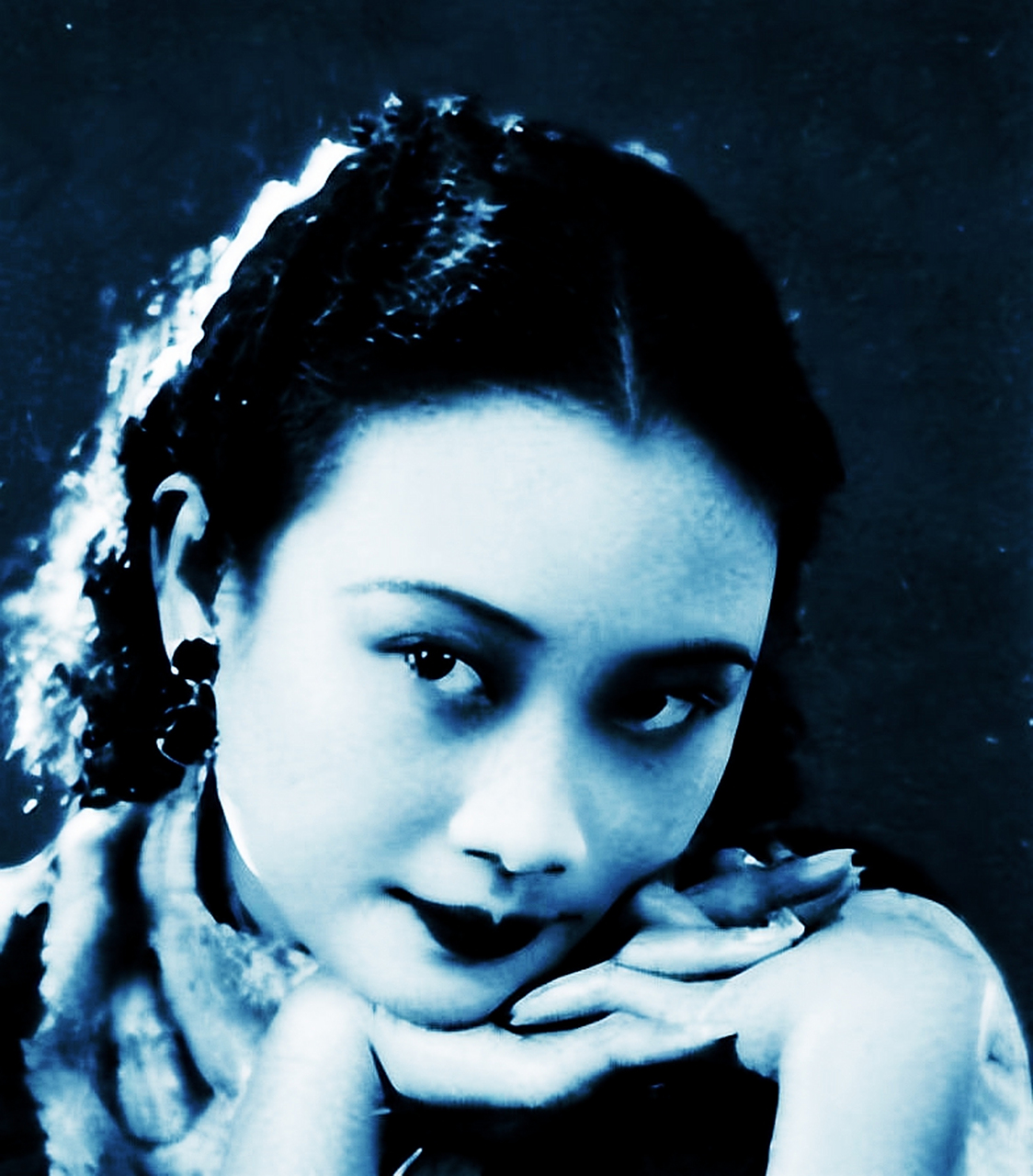 "蝴蝶会飞走",民国第一美女胡蝶临死前诚恳地说.