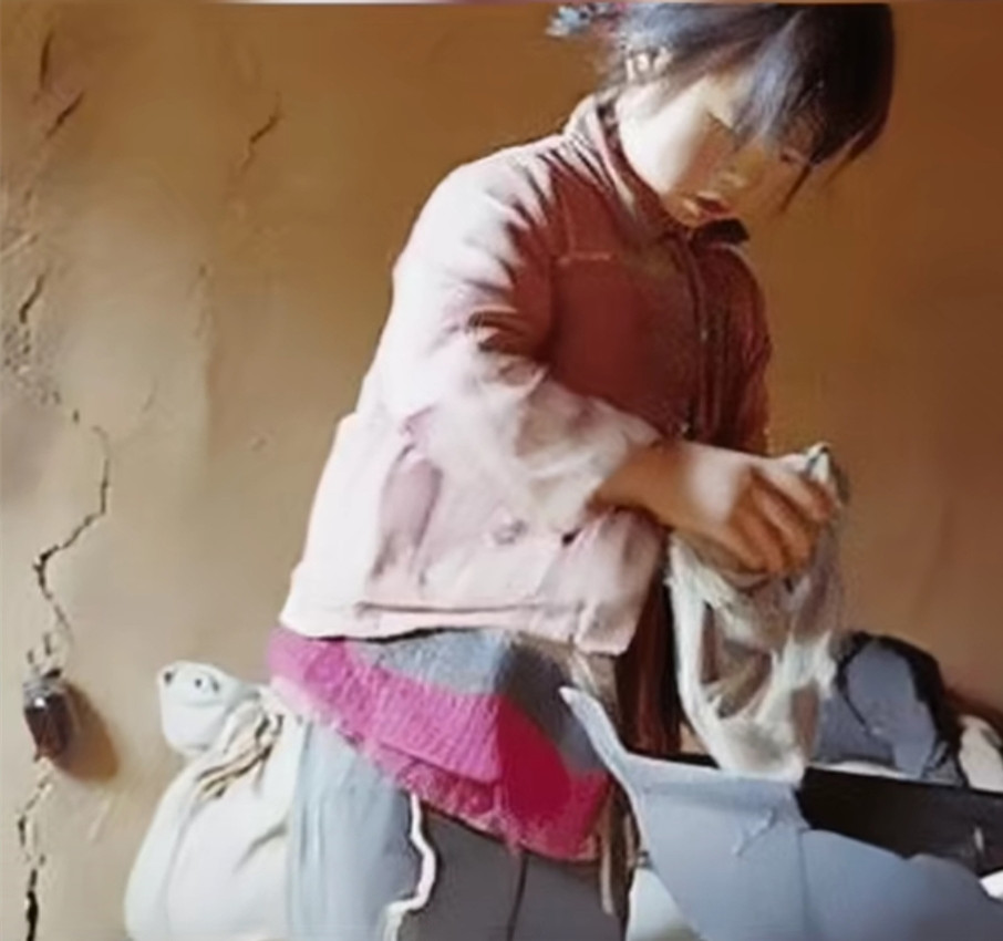 最美女孩申春玲 一人扛起一个家 供4个哥哥读书 历经磨难令人动容