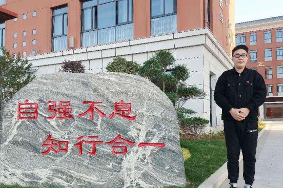 信阳市羊山中学东校区:榜样的力量 教学标兵