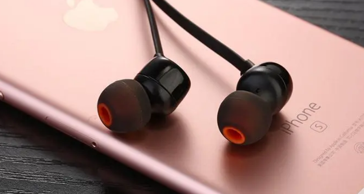 入耳式和耳塞式的区别