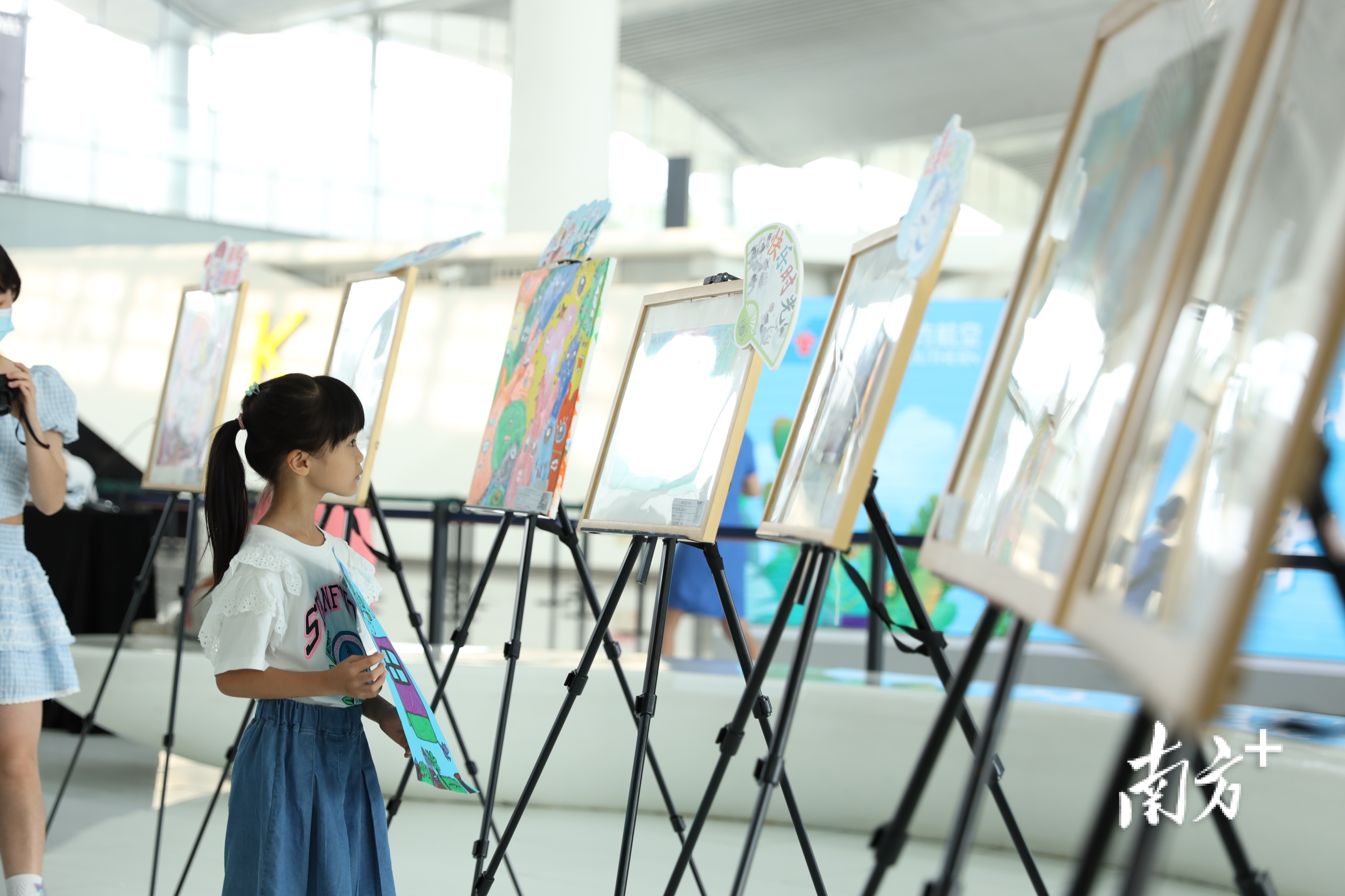 南航"六一"推出儿童水墨画展,与孩子共度快乐时光
