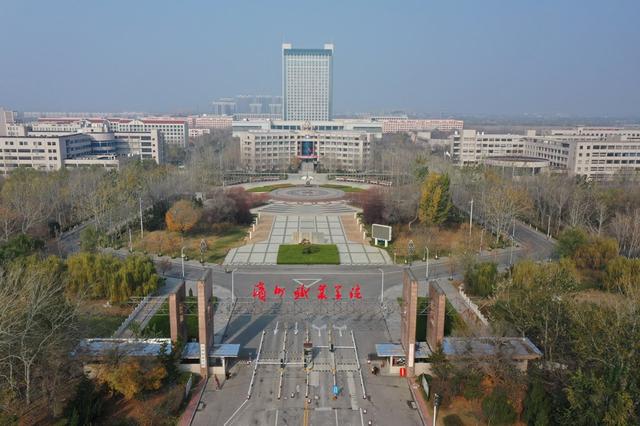 滨州职业学院:校园里的"特殊"的风景线——在校士官生