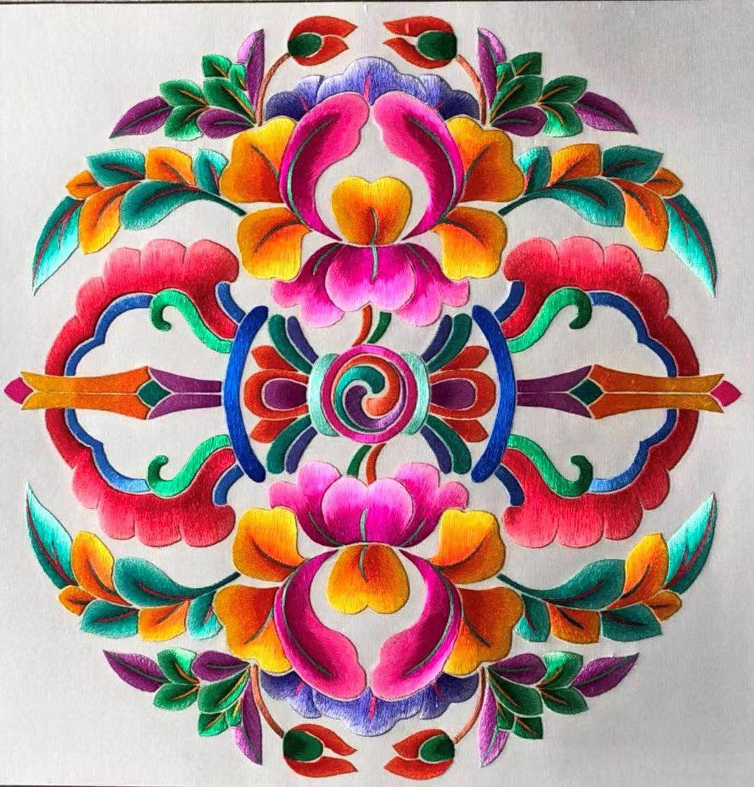 藏族编织,挑花刺绣工艺国家级非遗传承人杨华珍:"德"