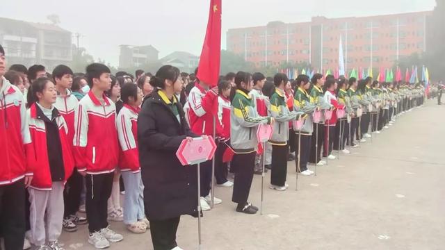 强身强志,向上向善——渠县三汇中学第38届冬季运动会开幕