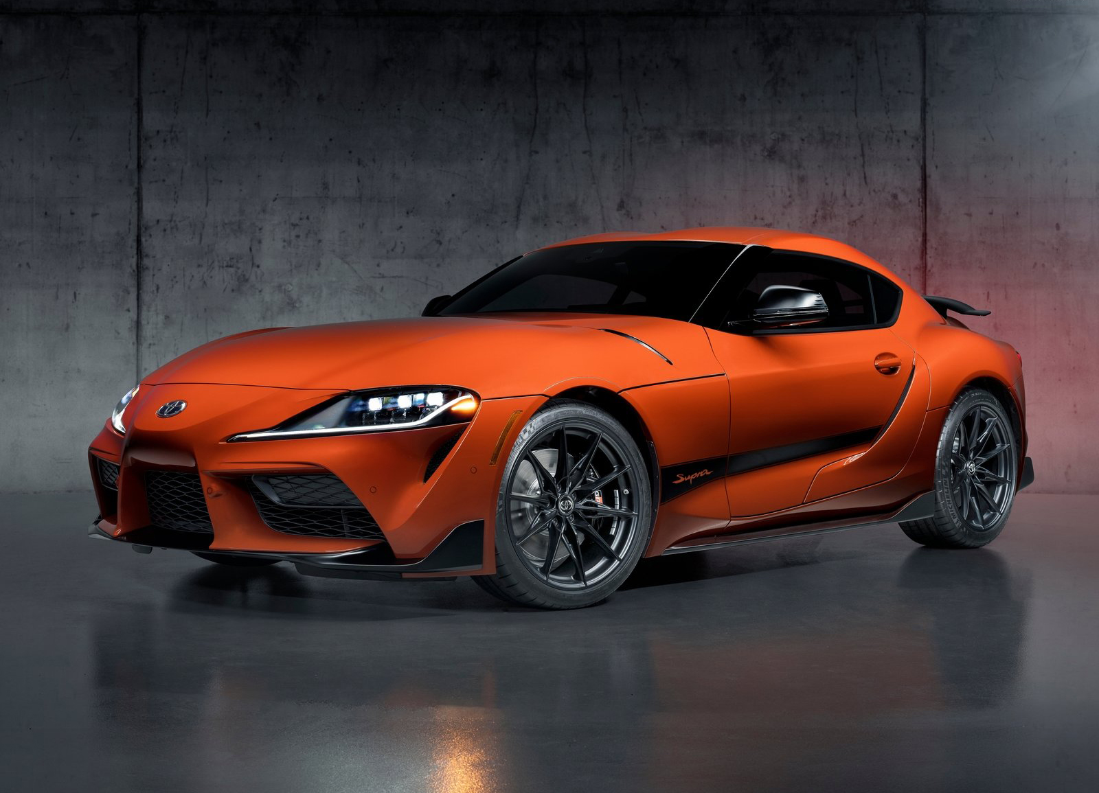 丰田发布gr supra四十五周年特别版 限量900台