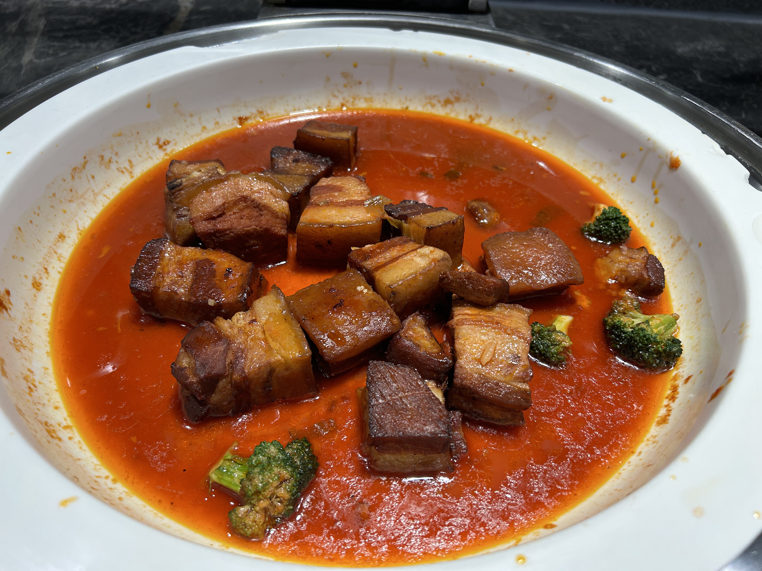 吃自助餐,聪明人专吃8种"高端菜",服务员:不是同行就是内行