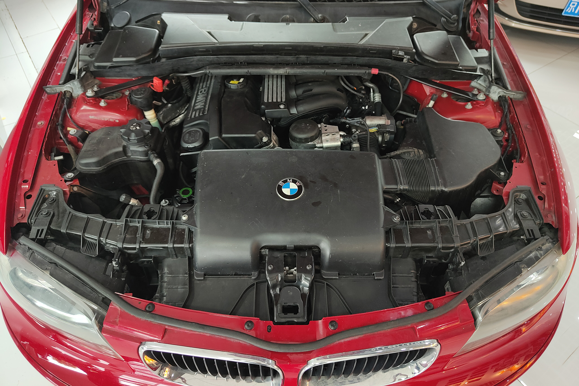 5万大就能拿下10岁后驱的BMW1系 捡漏玩家情怀之选