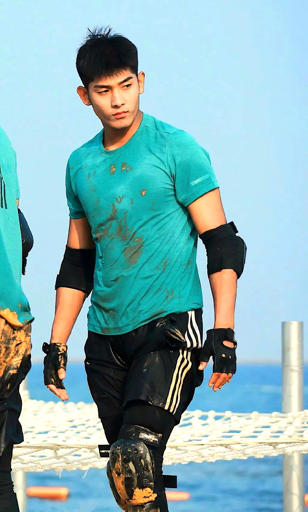 梁浩川:从田径场到荧幕,展现多元魅力