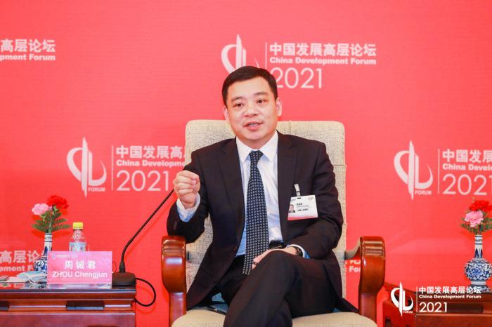 央行周诚君:人民币国际化不是试图替代美元,挑战美元(附实录)