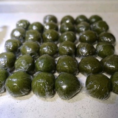 毛鼻头团子(鼠曲草青团)