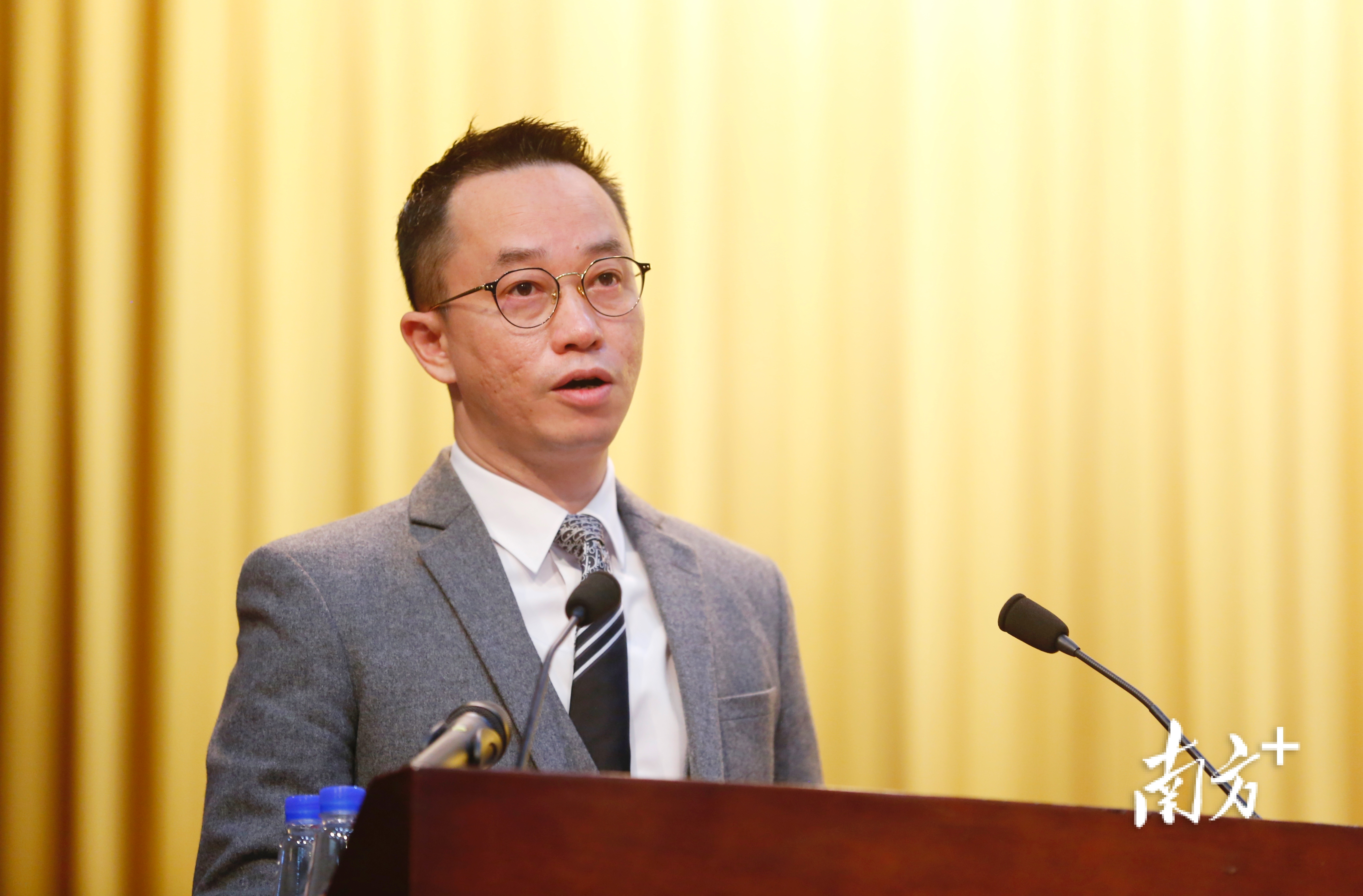 华帝股份潘叶江:打造中山第一家灯塔工厂|聚焦市委经济工作会议