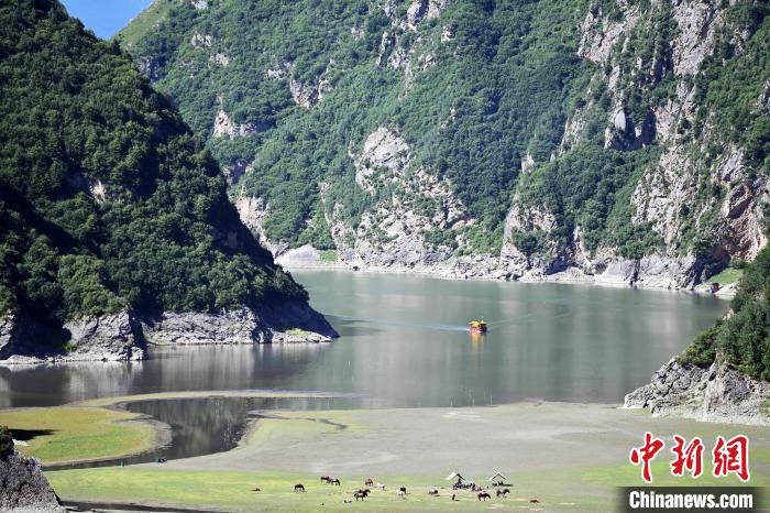 天池冶海景区图片