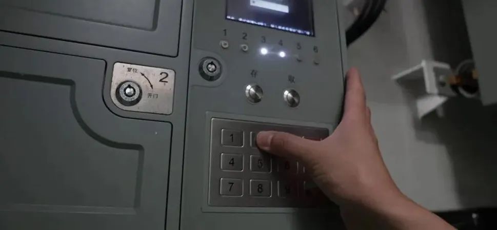 山东舰内部画面,大开眼界!